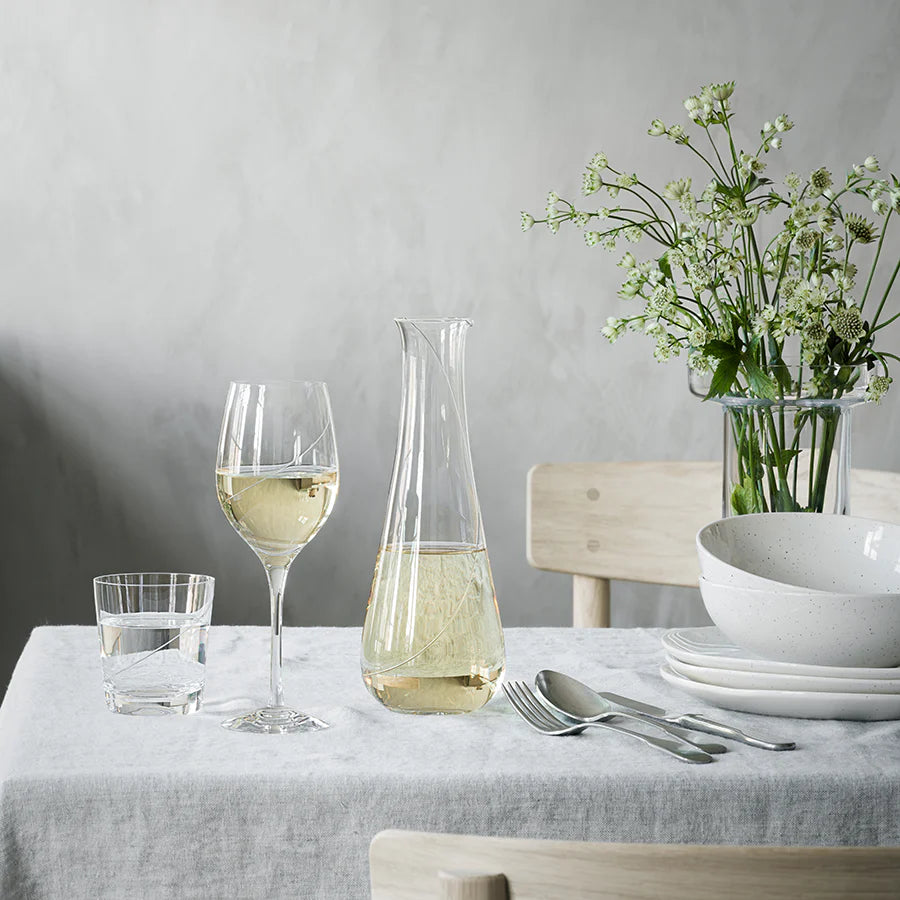 Line Carafe
